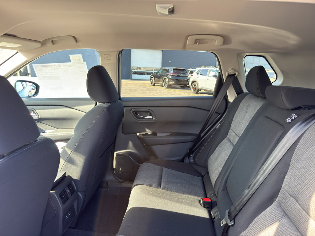 New 2026 Nissan Rogue SV image 32
