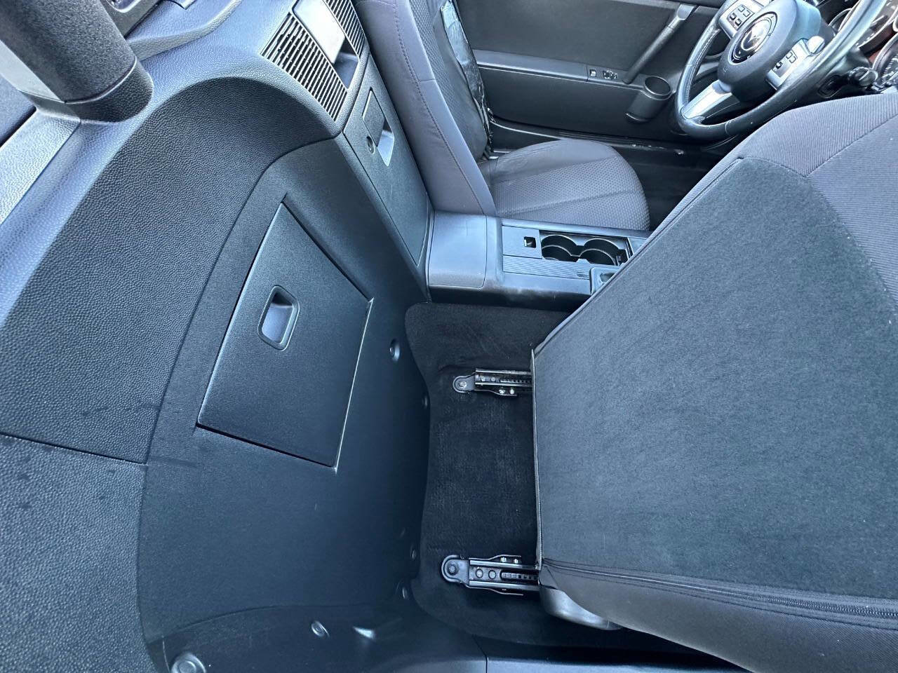 Used 2006 MAZDA MX-5 Miata Sport image 17