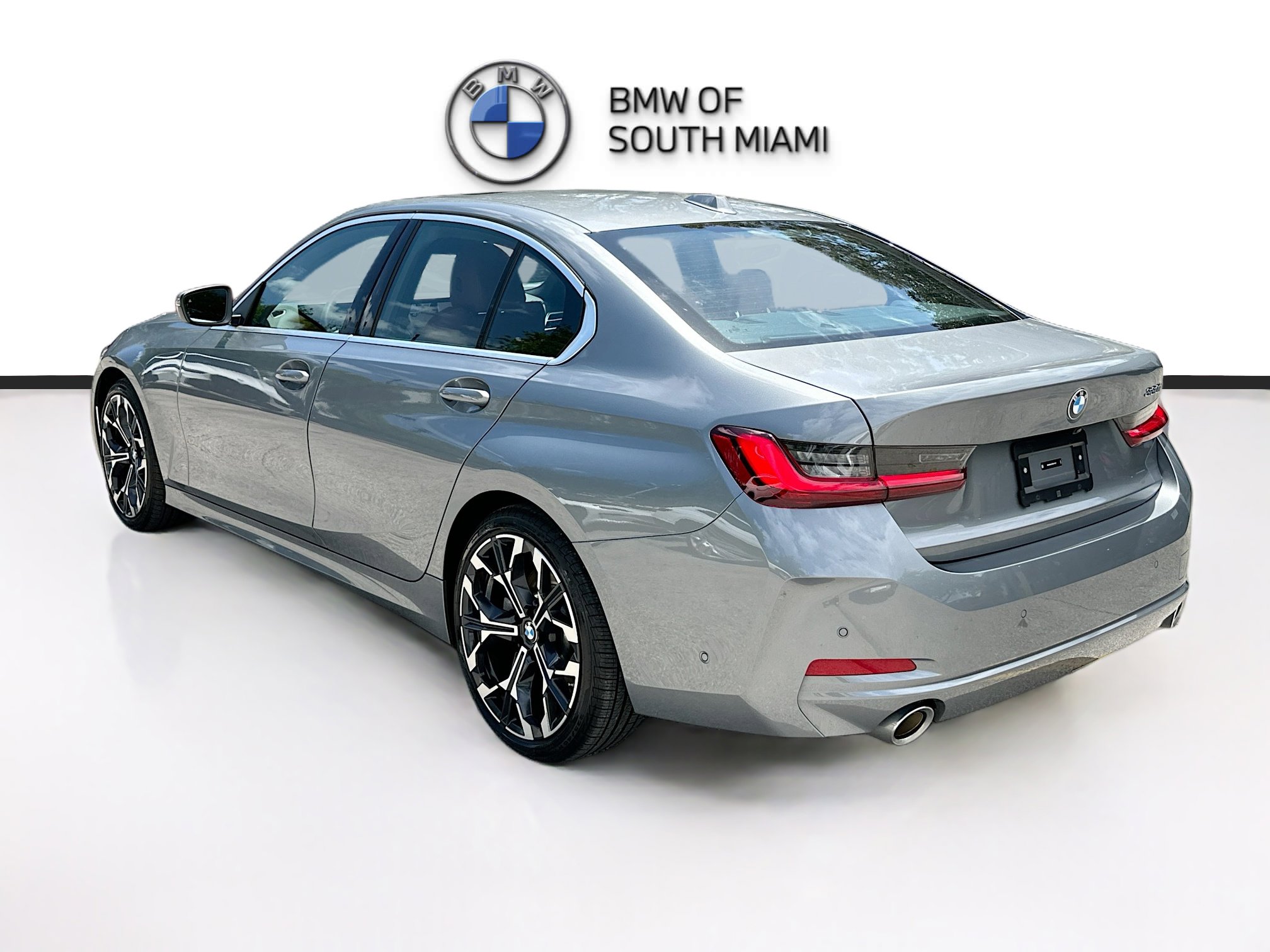 Used 2025 BMW 330i Sedan RWD image 5