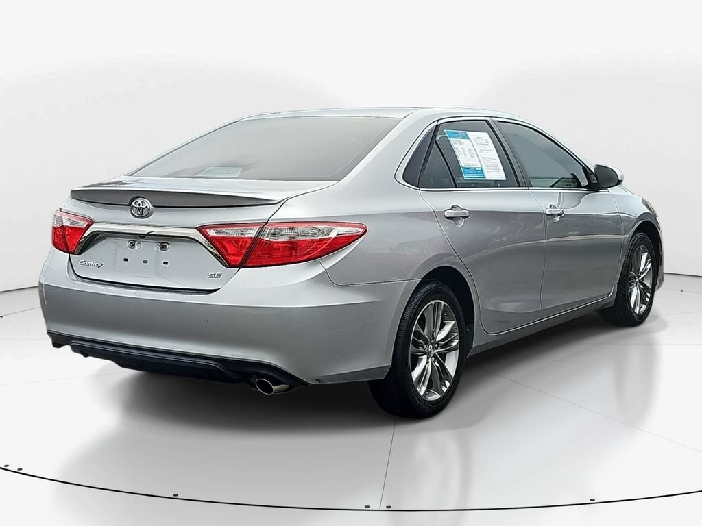 Used 2016 Toyota Camry SE FWD image 6