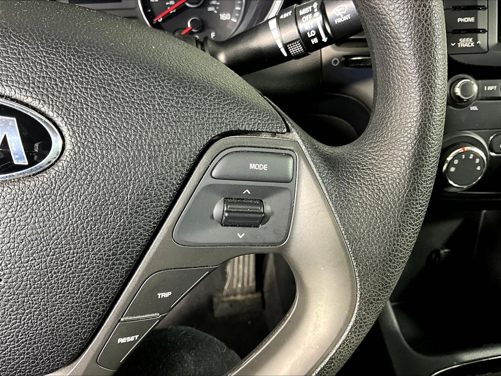 Used 2017 Kia Forte LX FWD image 11