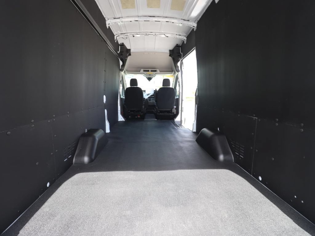 Certified 2023 Ford E-Transit 148 High Roof Extended w/ Interior Upgrade Package RWD image 9
