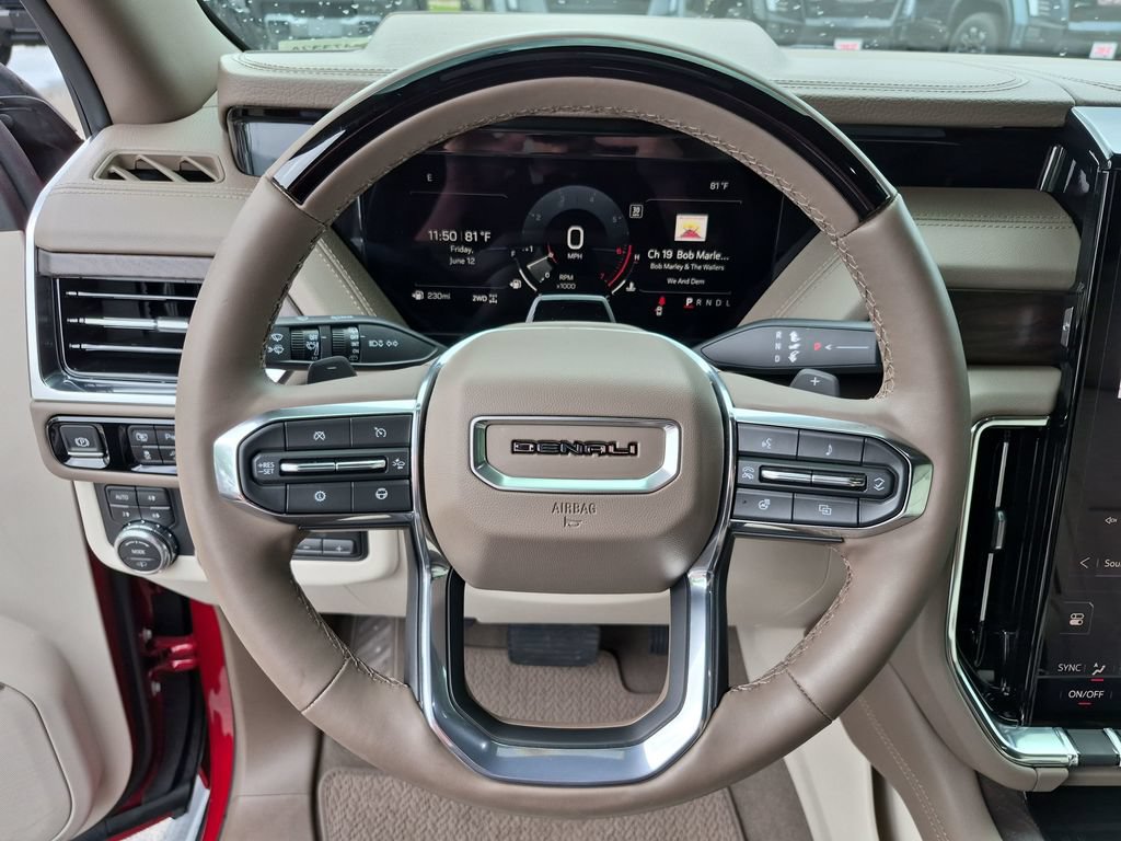 Used 2026 GMC Yukon Denali w/ Denali Reserve Package AWD/4WD image 23