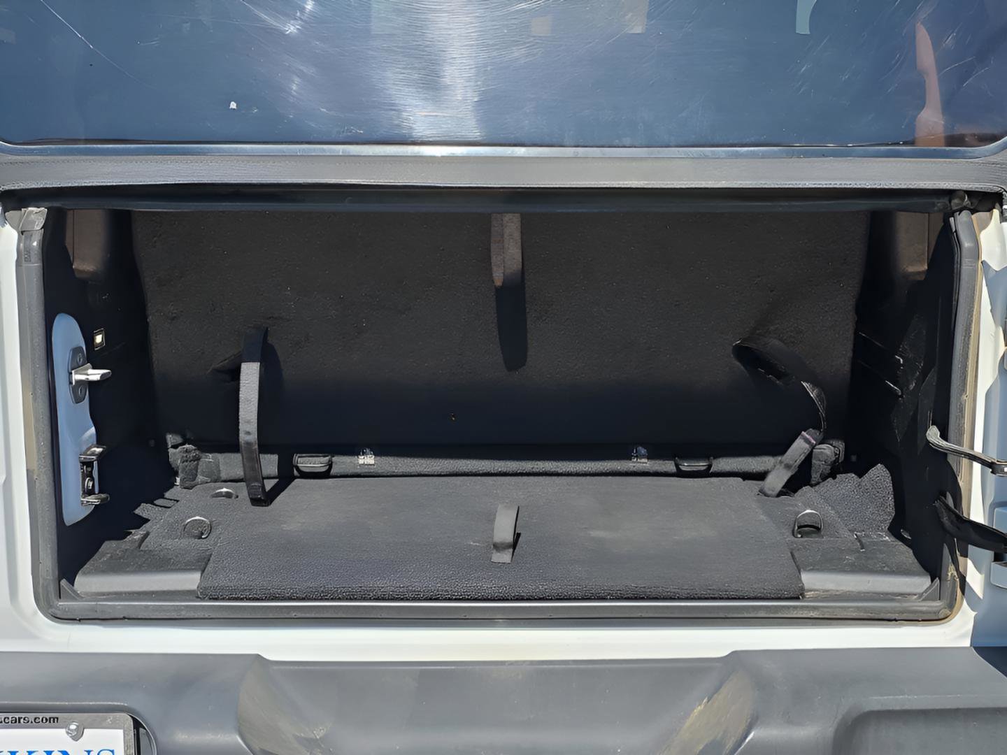 Used 2022 Jeep Wrangler Sport image 8