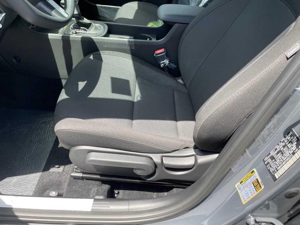 New 2026 Hyundai Kona SE AWD/4WD image 9