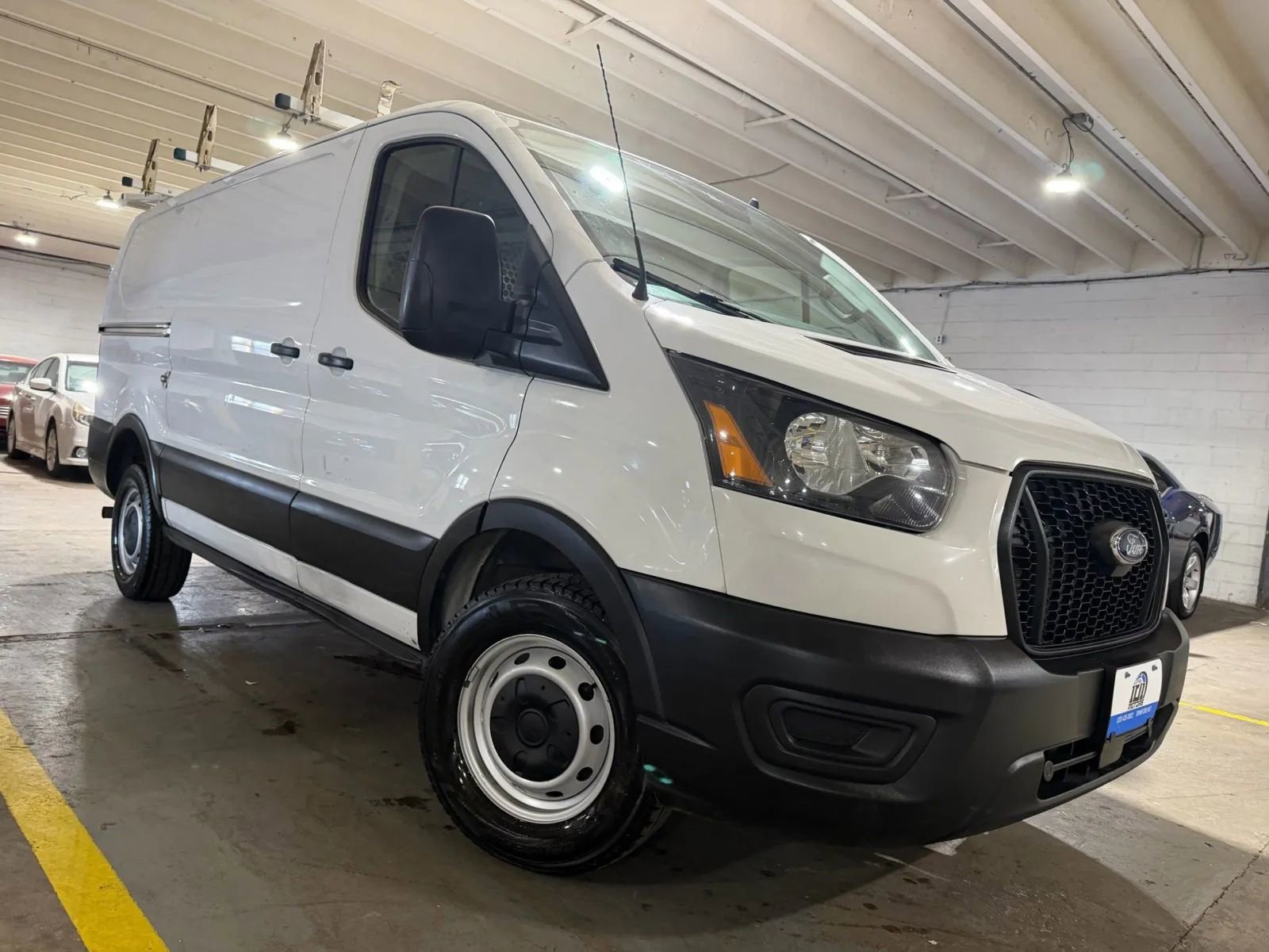 Used 2021 Ford Transit 250 Low Roof RWD image 5
