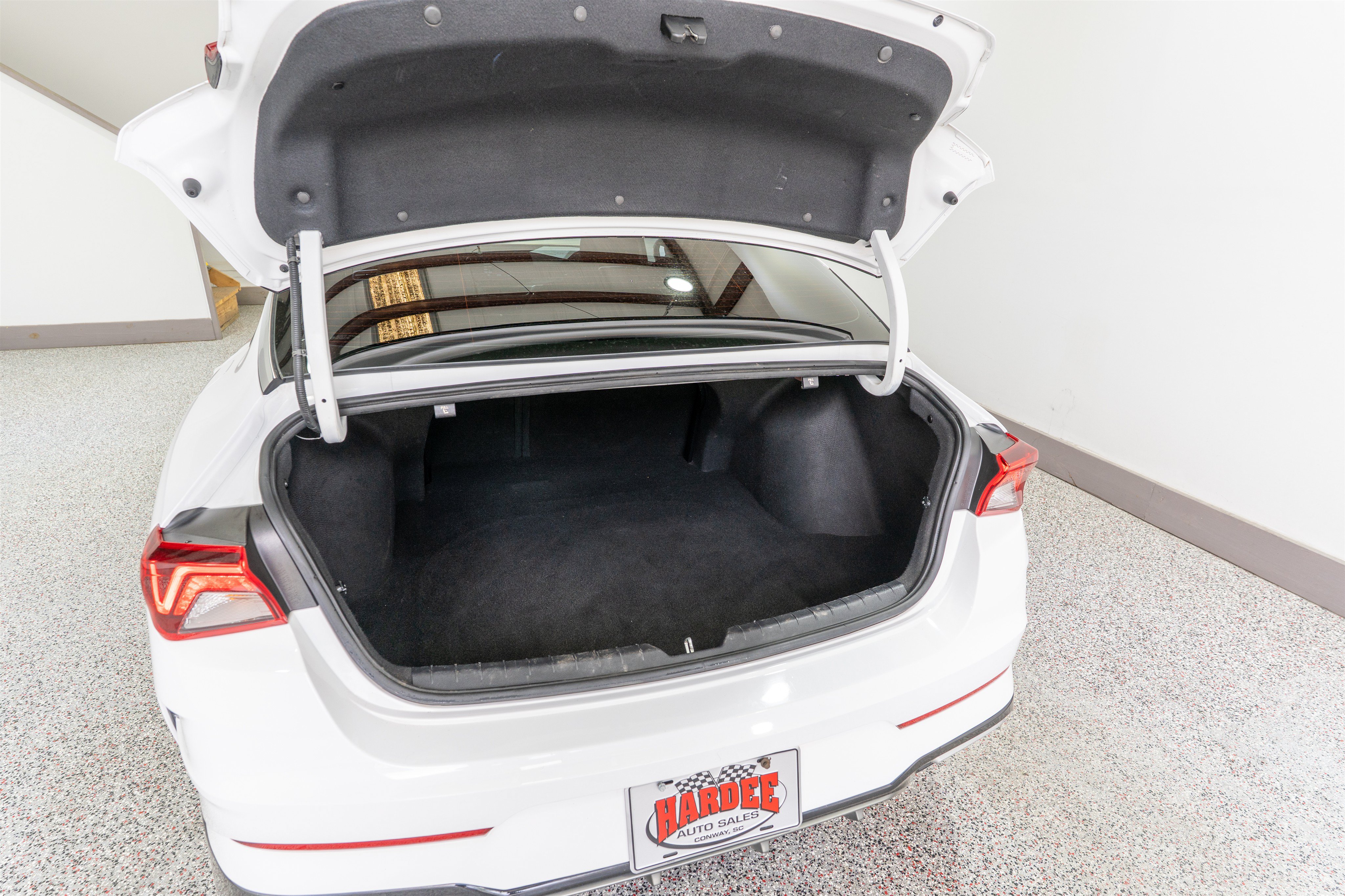 Used 2024 Kia K5 GT-Line w/ GT-Line Premium Package FWD image 32