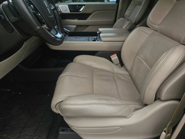Used 2018 Lincoln Navigator L Reserve w/ Technology Package image 35