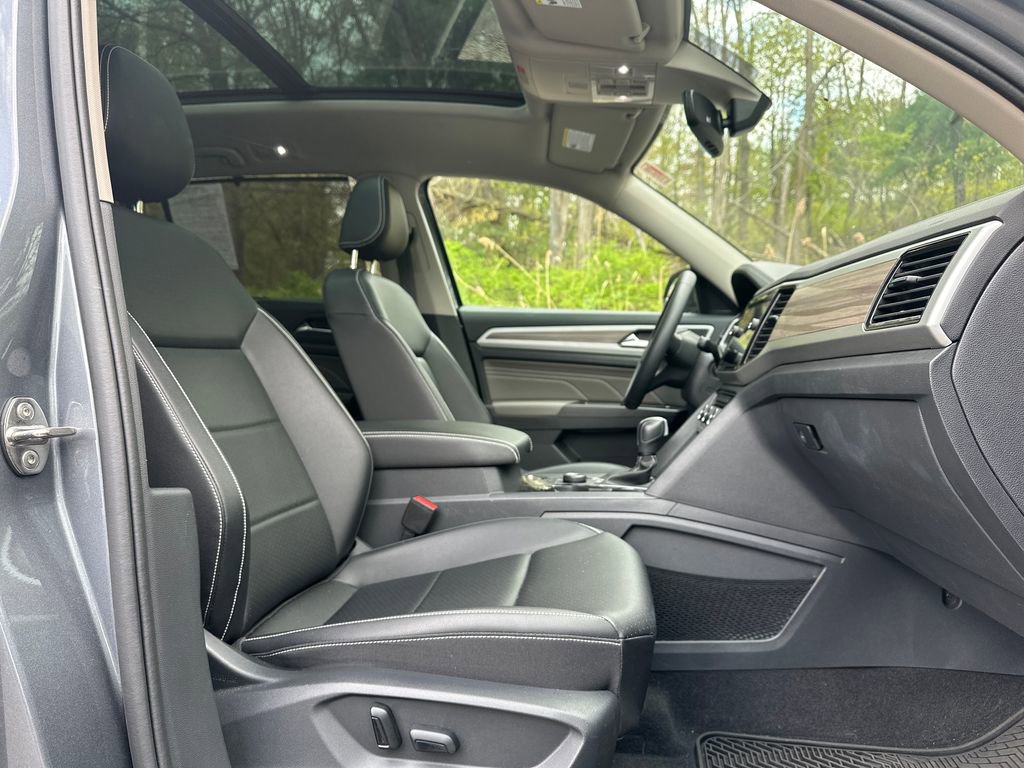 Certified 2023 Volkswagen Atlas SEL AWD/4WD image 15