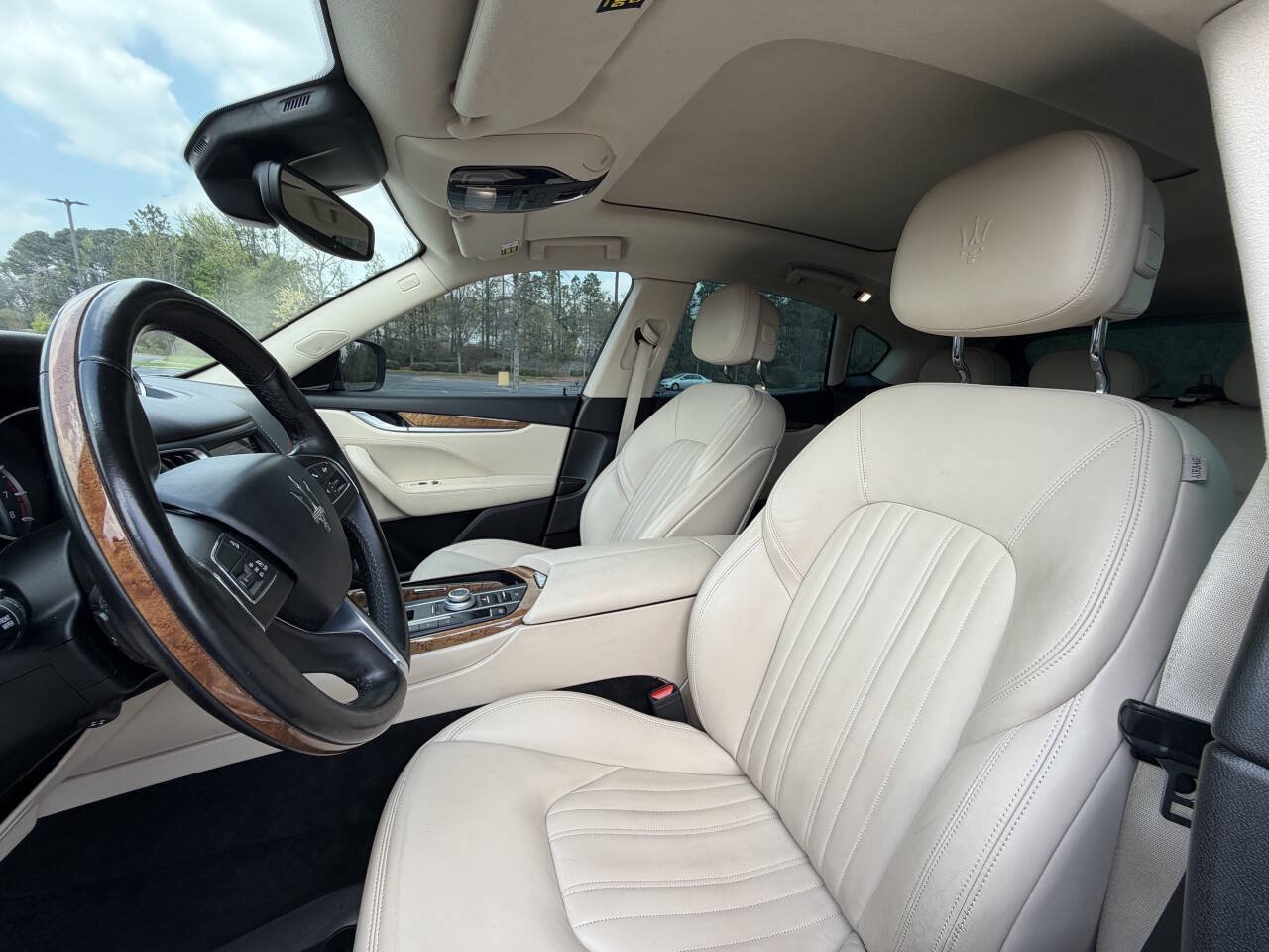 Used 2018 Maserati Levante AWD/4WD image 24