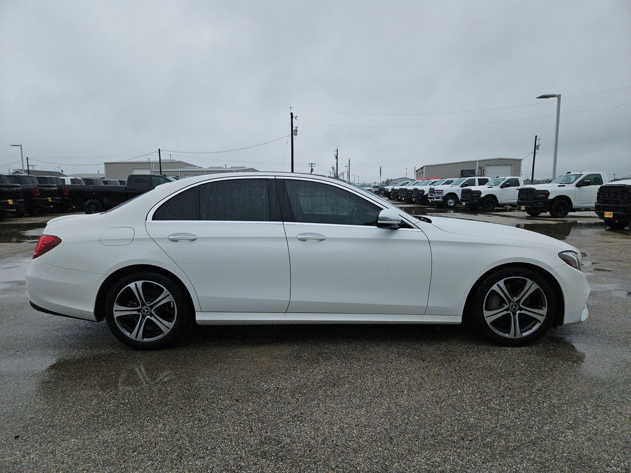 Used 2020 Mercedes-Benz E 350 Sedan image 2