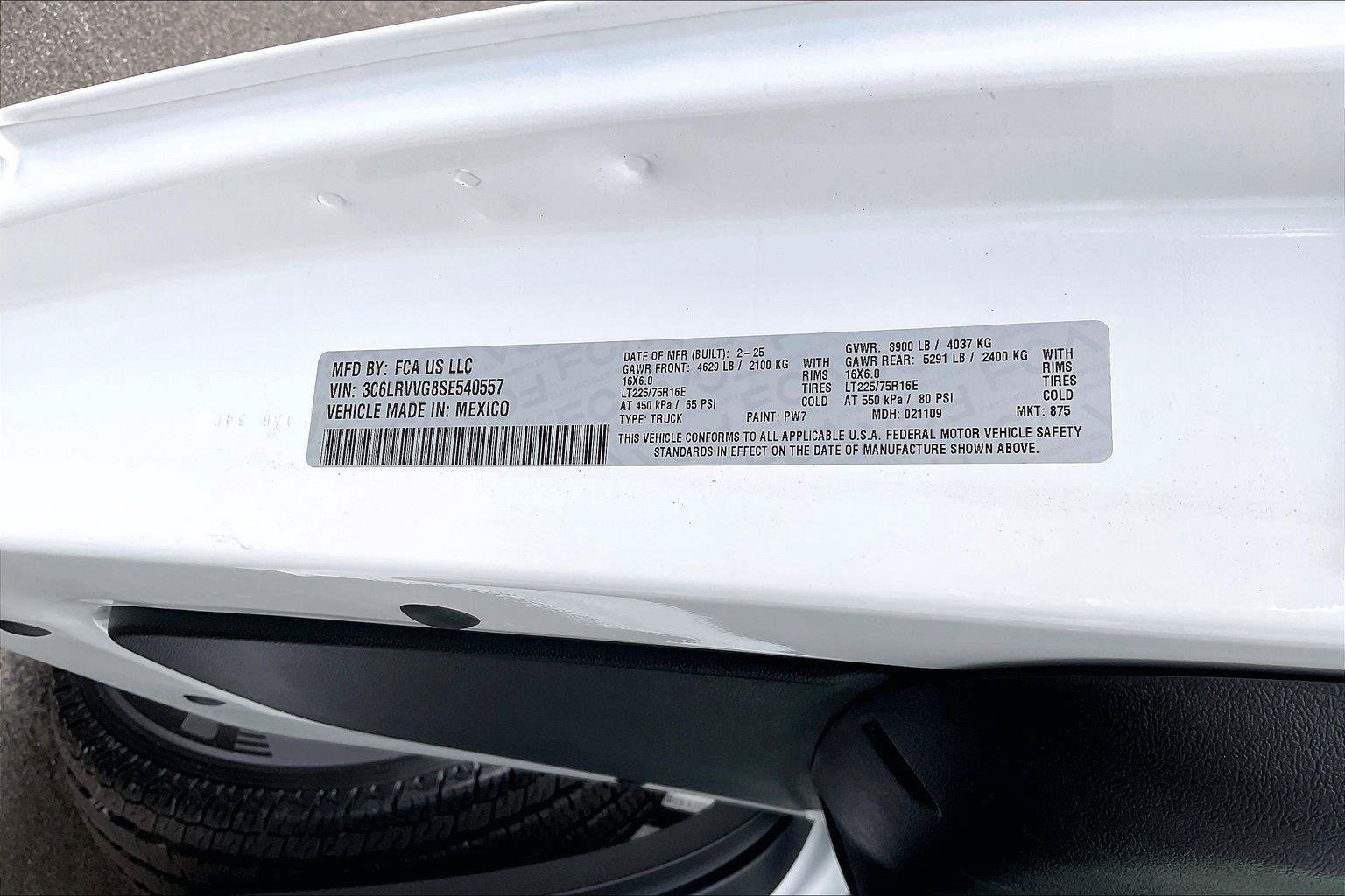 Used 2025 RAM ProMaster 2500 w/ Convenience Group FWD image 31