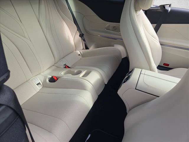 Used 2024 Mercedes-Benz CLE 300 4MATIC Coupe image 21