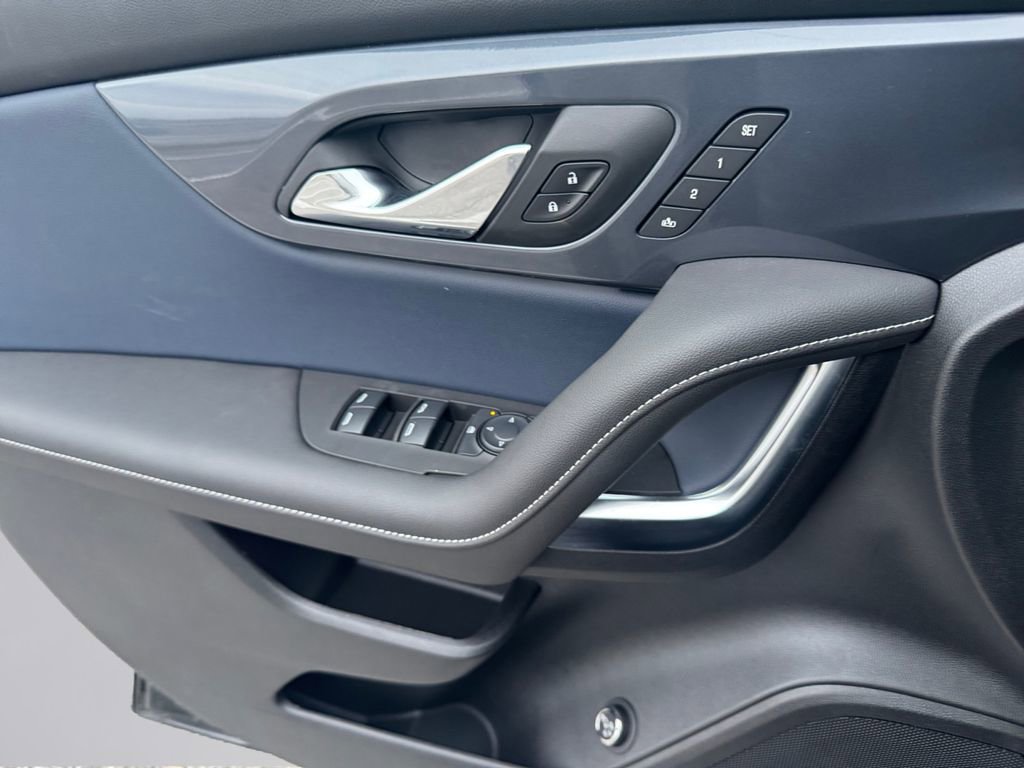 New 2025 Chevrolet Blazer RS w/ Driver Confidence II Package image 19