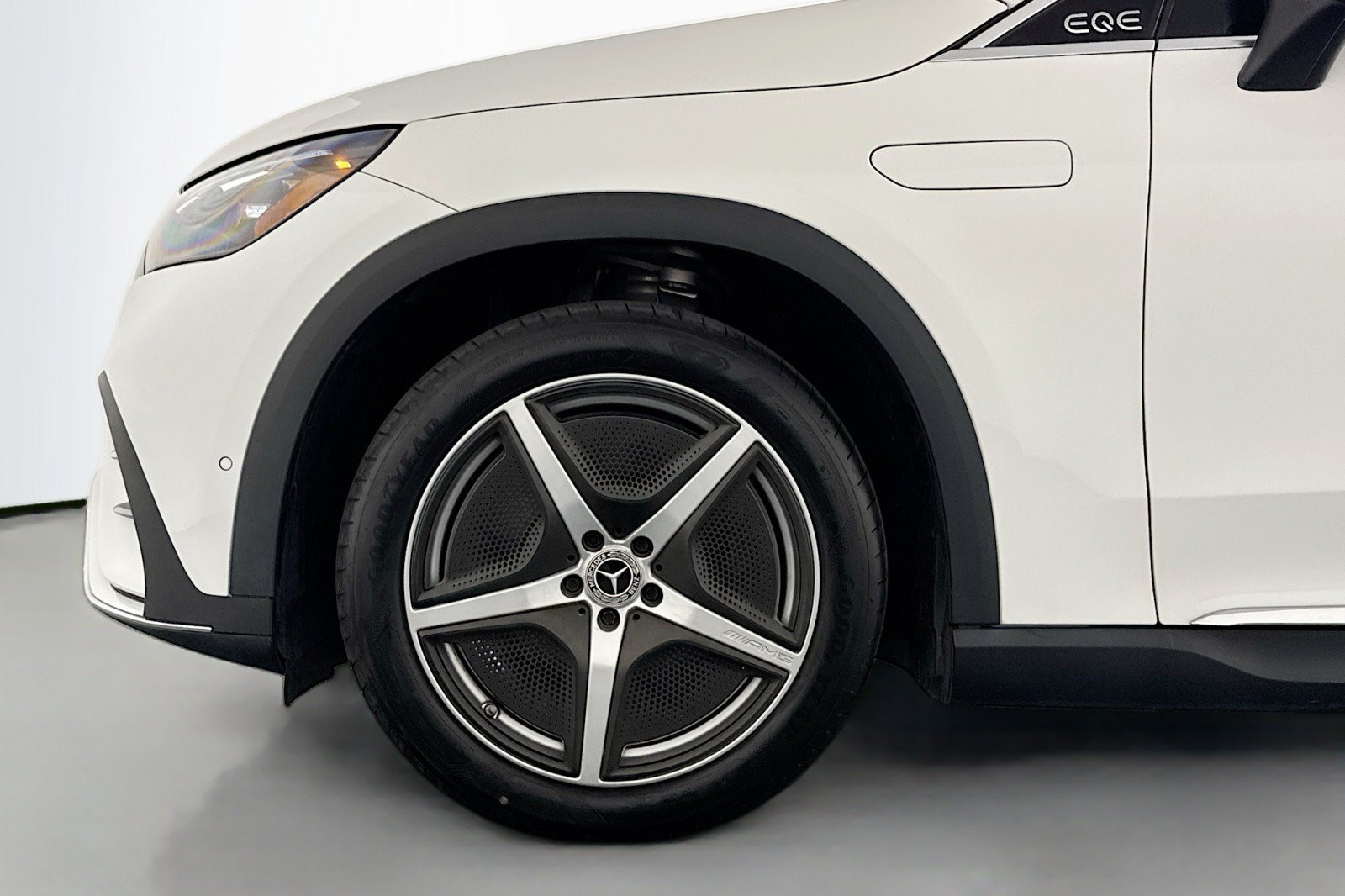 Certified 2023 Mercedes-Benz EQE 500 4MATIC SUV image 10