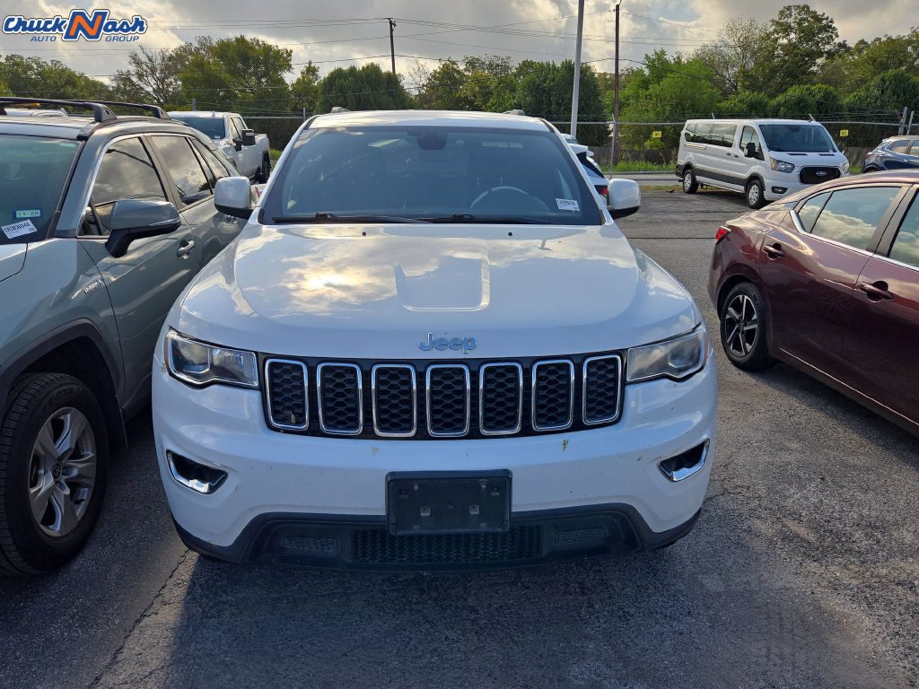 Used 2019 Jeep Grand Cherokee Laredo w/ Laredo X Package RWD image 2