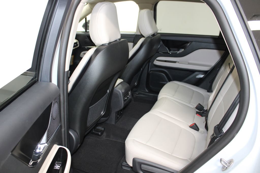 New 2026 Lincoln Corsair Premiere image 26