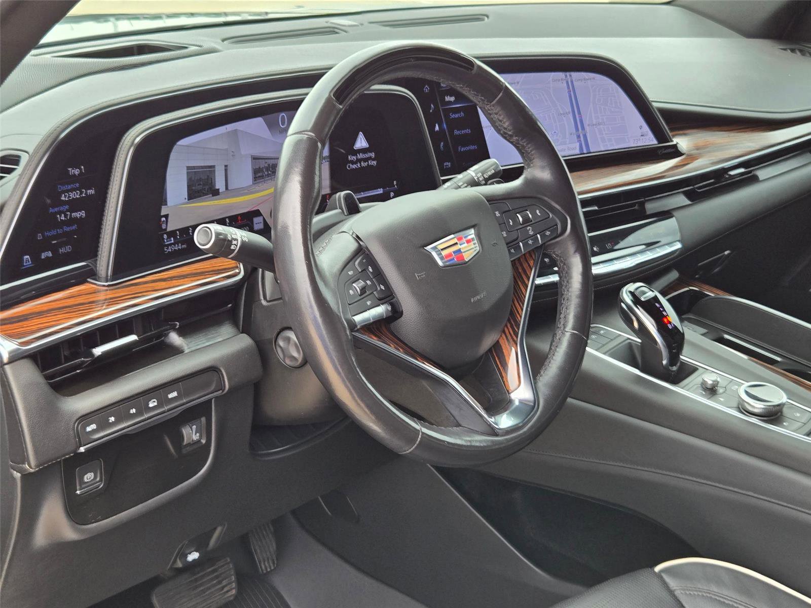 Used 2022 Cadillac Escalade Premium Luxury AWD/4WD image 10