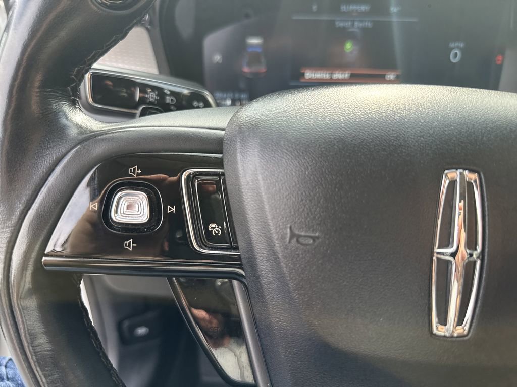 Used 2023 Lincoln Corsair Reserve w/ Equipment Group 201A image 26