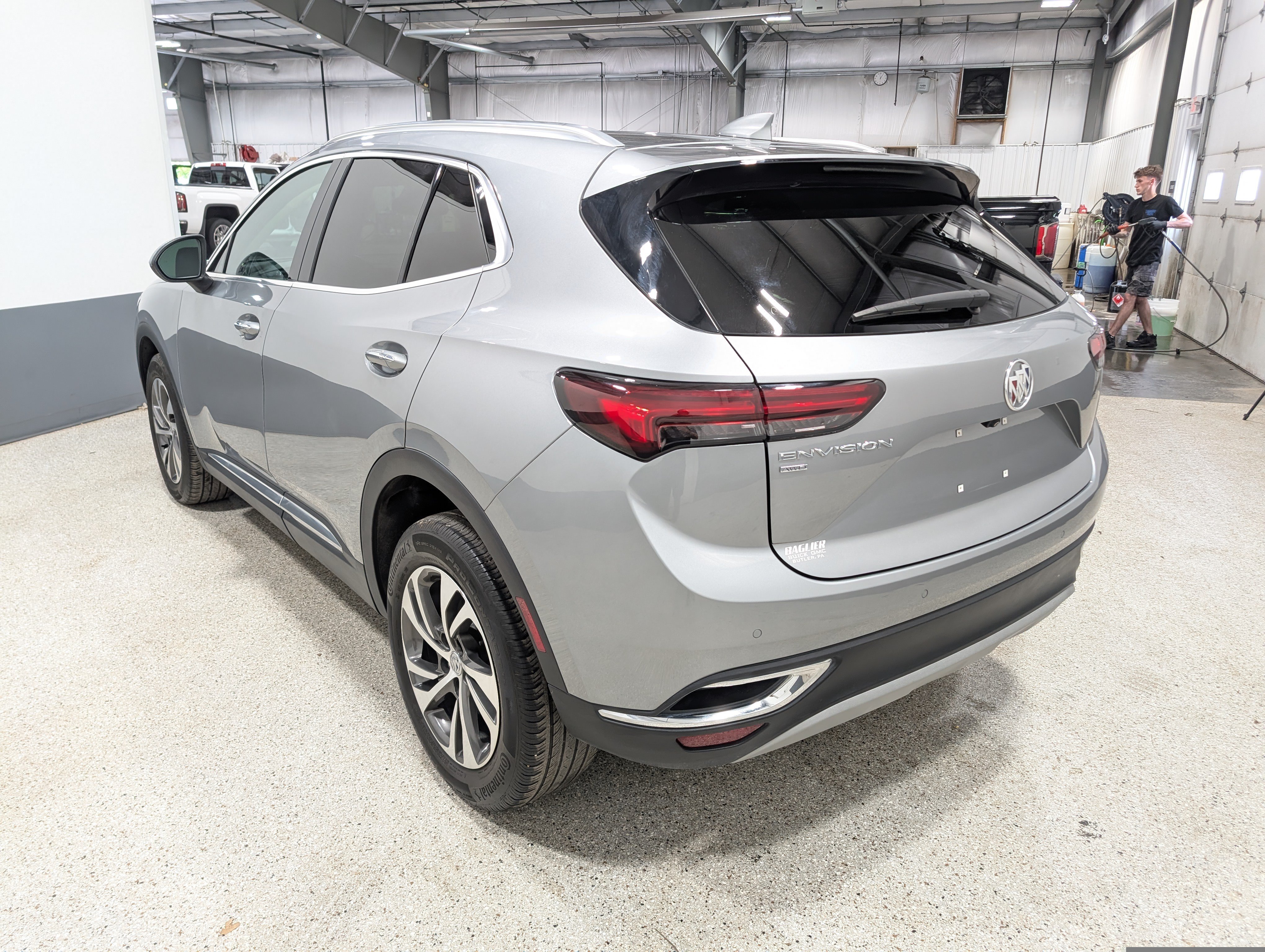 Used 2023 Buick Envision Essence AWD/4WD image 4