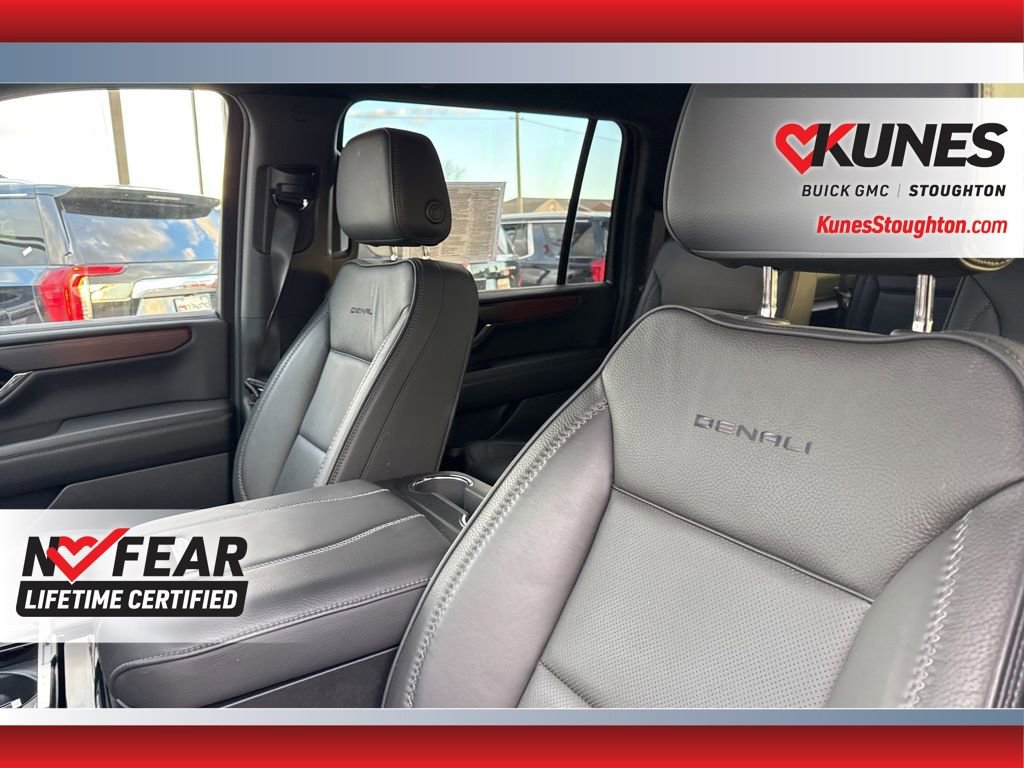 Used 2025 GMC Yukon XL Denali image 18