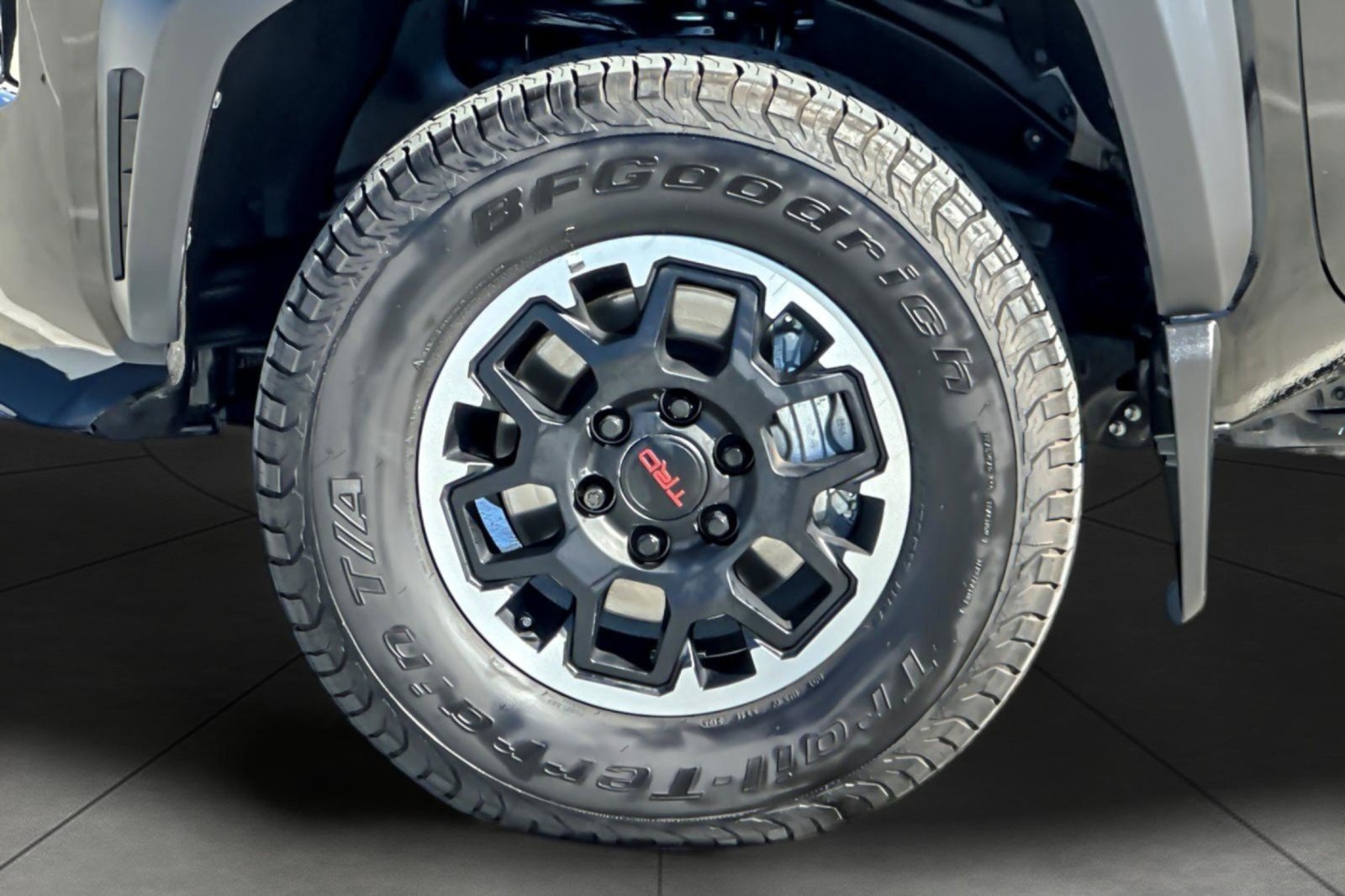 Certified 2025 Toyota Tacoma TRD Off-Road w/ TRD Off Road Premium Package AWD/4WD image 24
