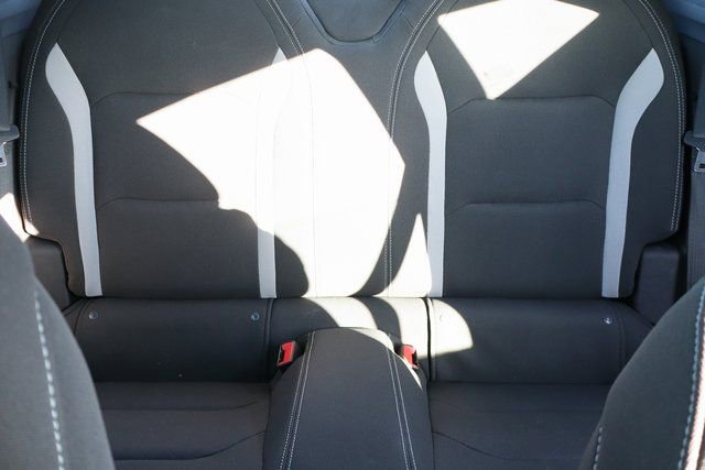 Used 2020 Chevrolet Camaro LT image 29