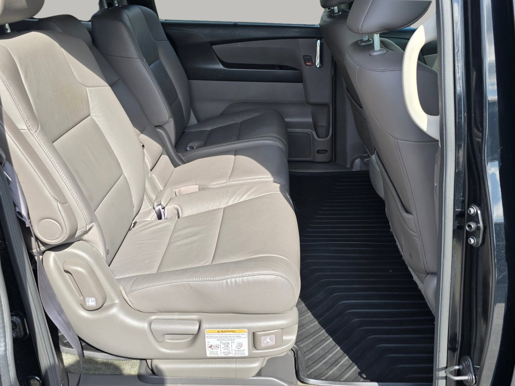 Used 2016 Honda Odyssey Touring Elite image 30