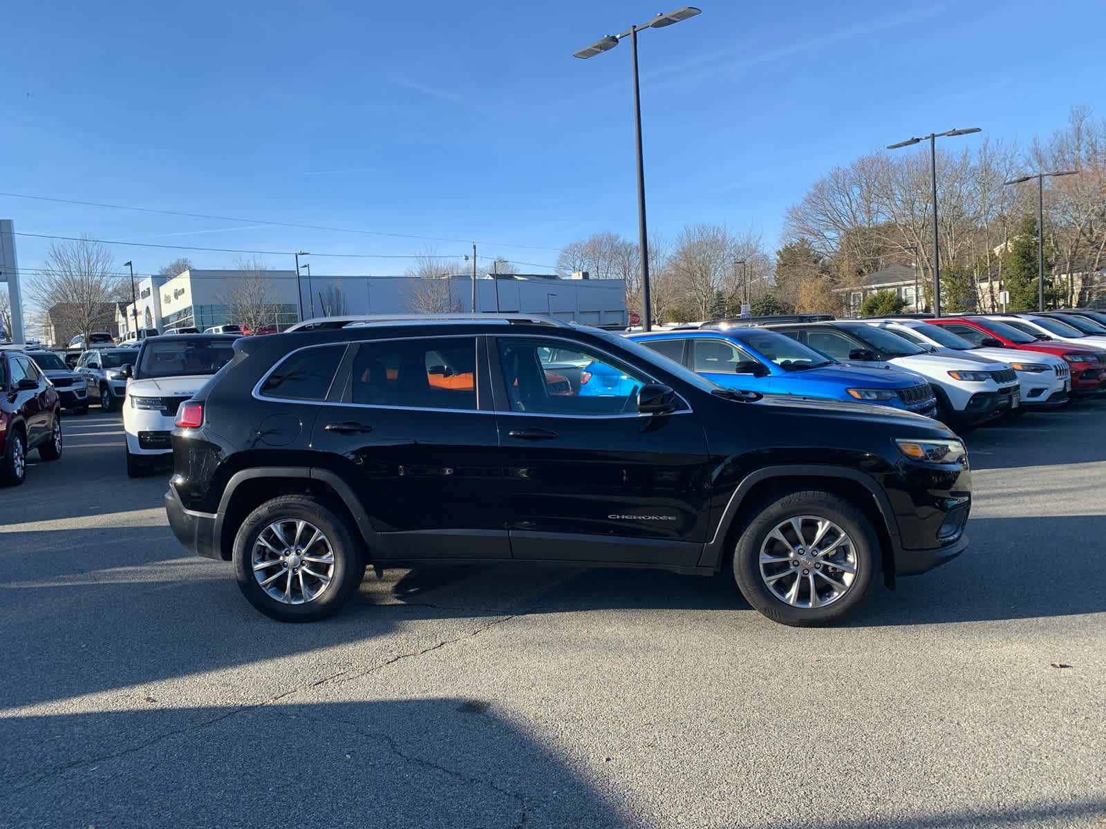 Used 2020 Jeep Cherokee Latitude Lux w/ Trailer Tow Group image 7