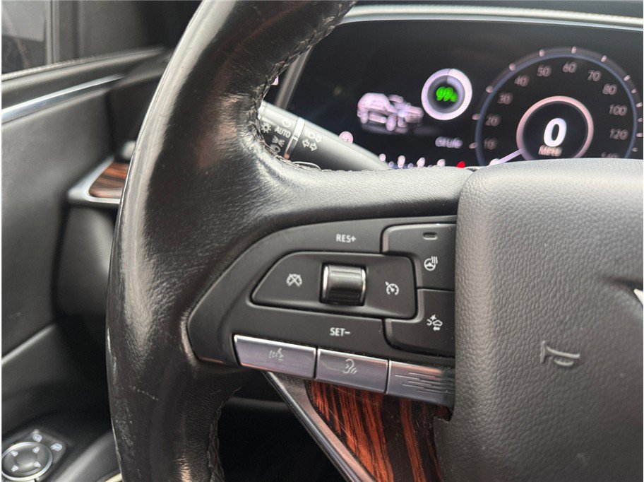 Used 2021 Cadillac Escalade Luxury AWD/4WD image 25