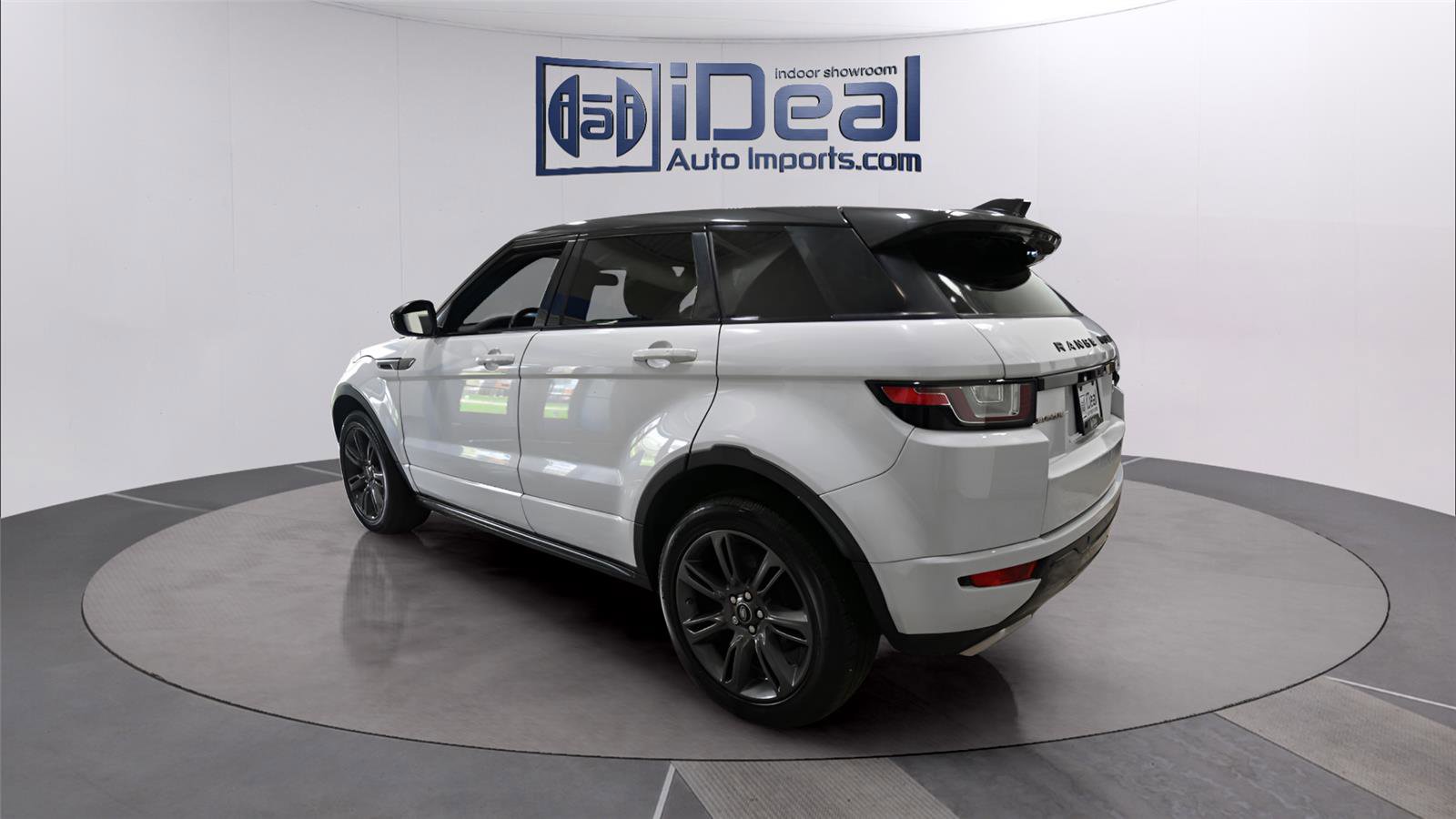 Used 2019 Land Rover Range Rover Evoque SE Premium AWD/4WD image 3