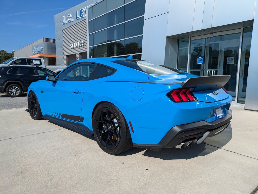 New 2026 Ford Mustang GT w/ GT Performance Package RWD image 6