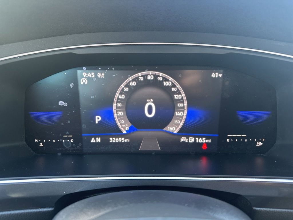 Used 2022 Volkswagen Tiguan SE image 25