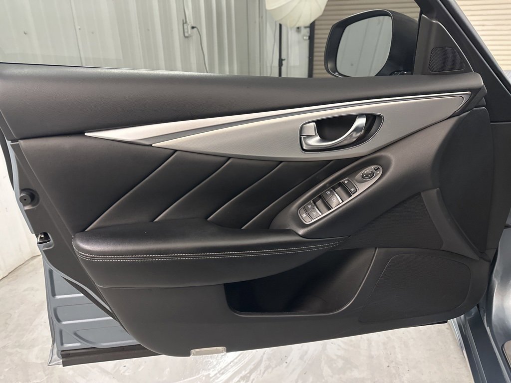 Used 2019 INFINITI Q50 Luxe image 9