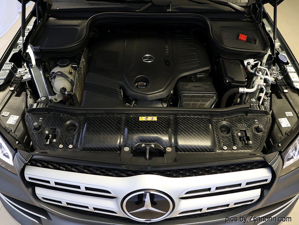 Used 2023 Mercedes-Benz GLS 450 4MATIC image 39