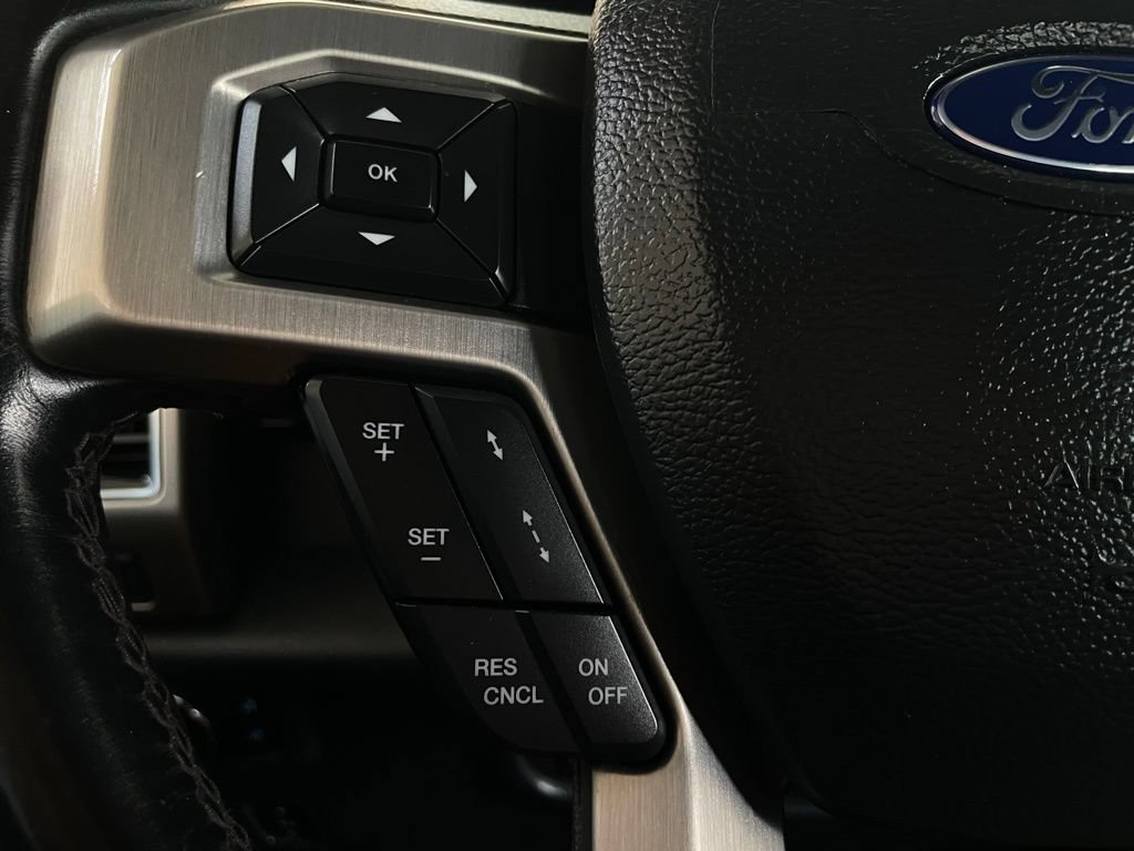 Used 2022 Ford F250 Platinum w/ FX4 Off-Road Package AWD/4WD image 32