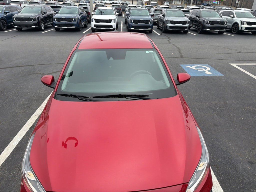 Used 2021 Kia Forte LXS image 3