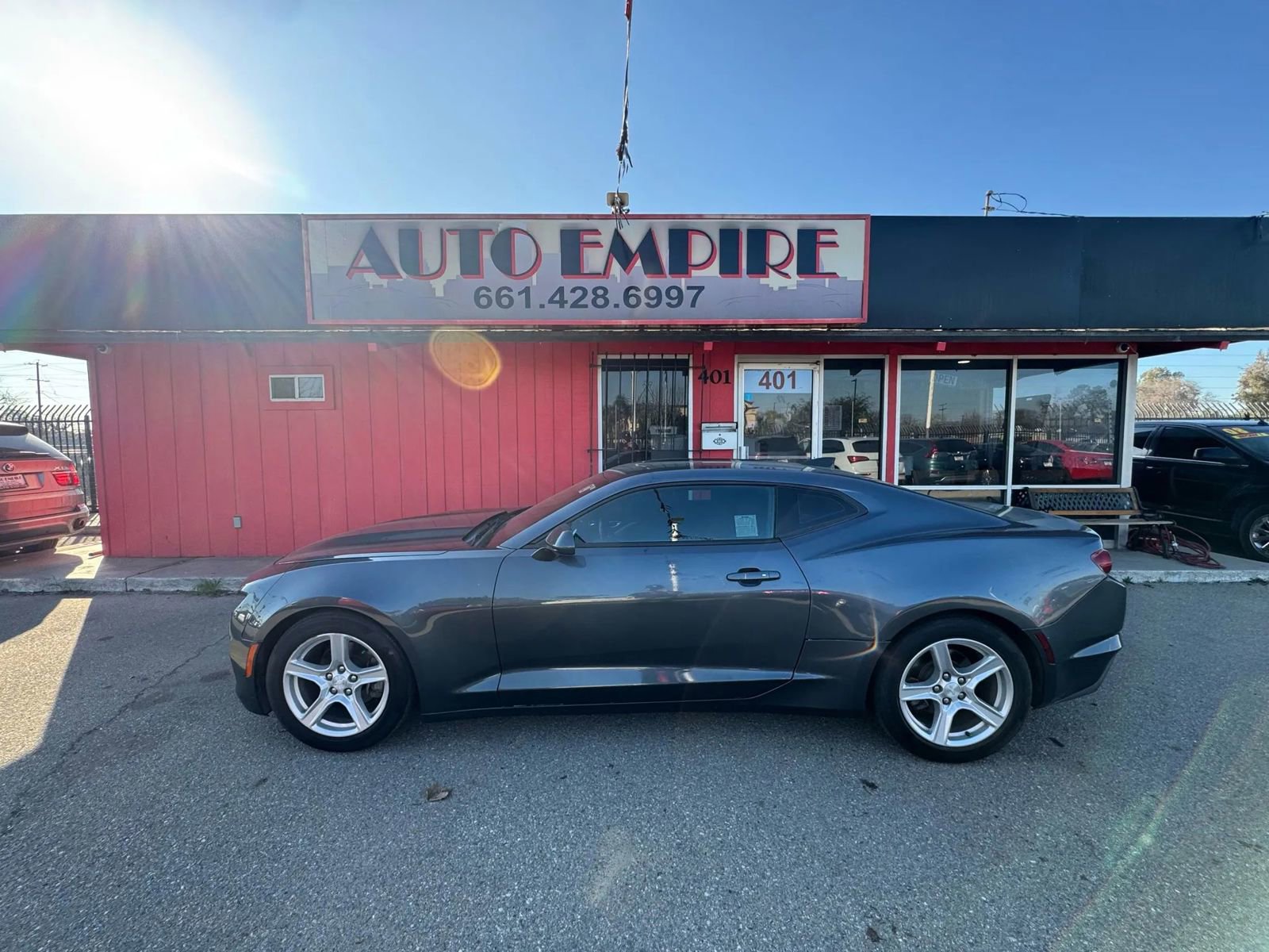 Used 2020 Chevrolet Camaro LT image 1