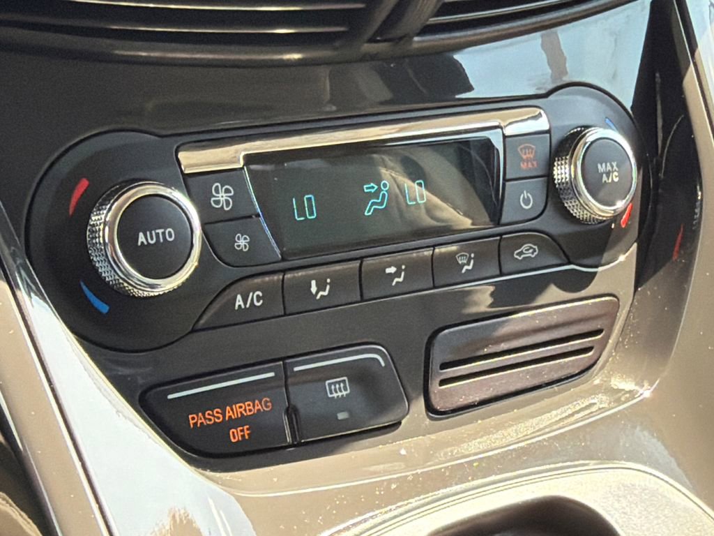 Used 2016 Ford Escape Titanium AWD/4WD image 27