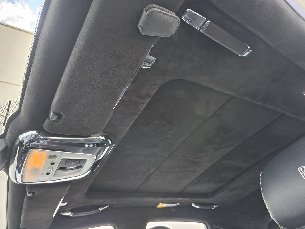 Used 2016 Rolls-Royce Ghost RWD image 25