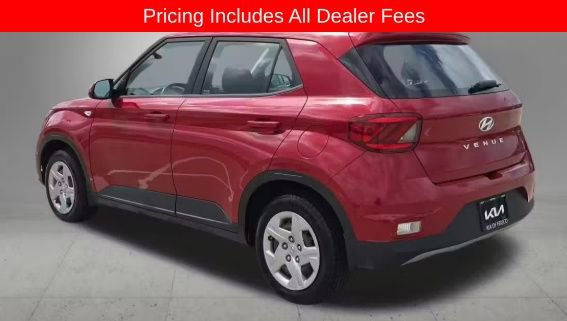 Used 2024 Hyundai Venue Limited FWD image 6
