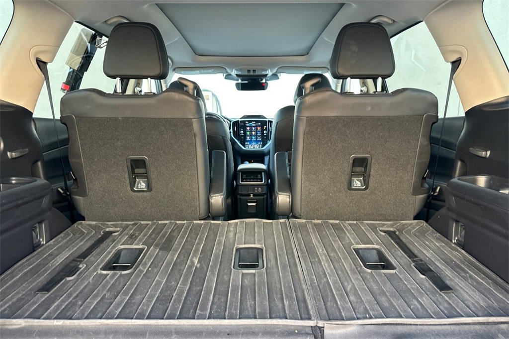 Used 2023 Subaru Ascent Limited w/ Technology Package image 16