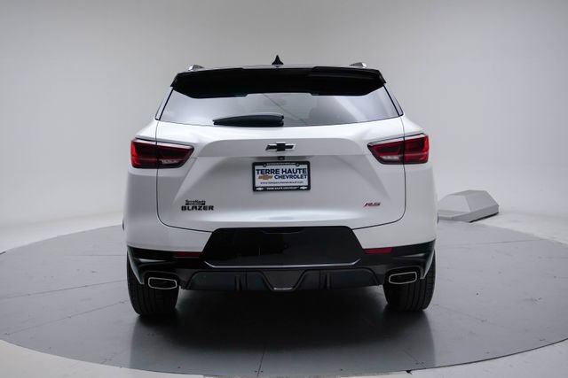 Used 2023 Chevrolet Blazer RS w/ Enhanced Convenience Package FWD image 6