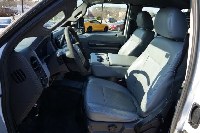 Used 2015 Ford F550 2WD SuperCab Super Duty image 3