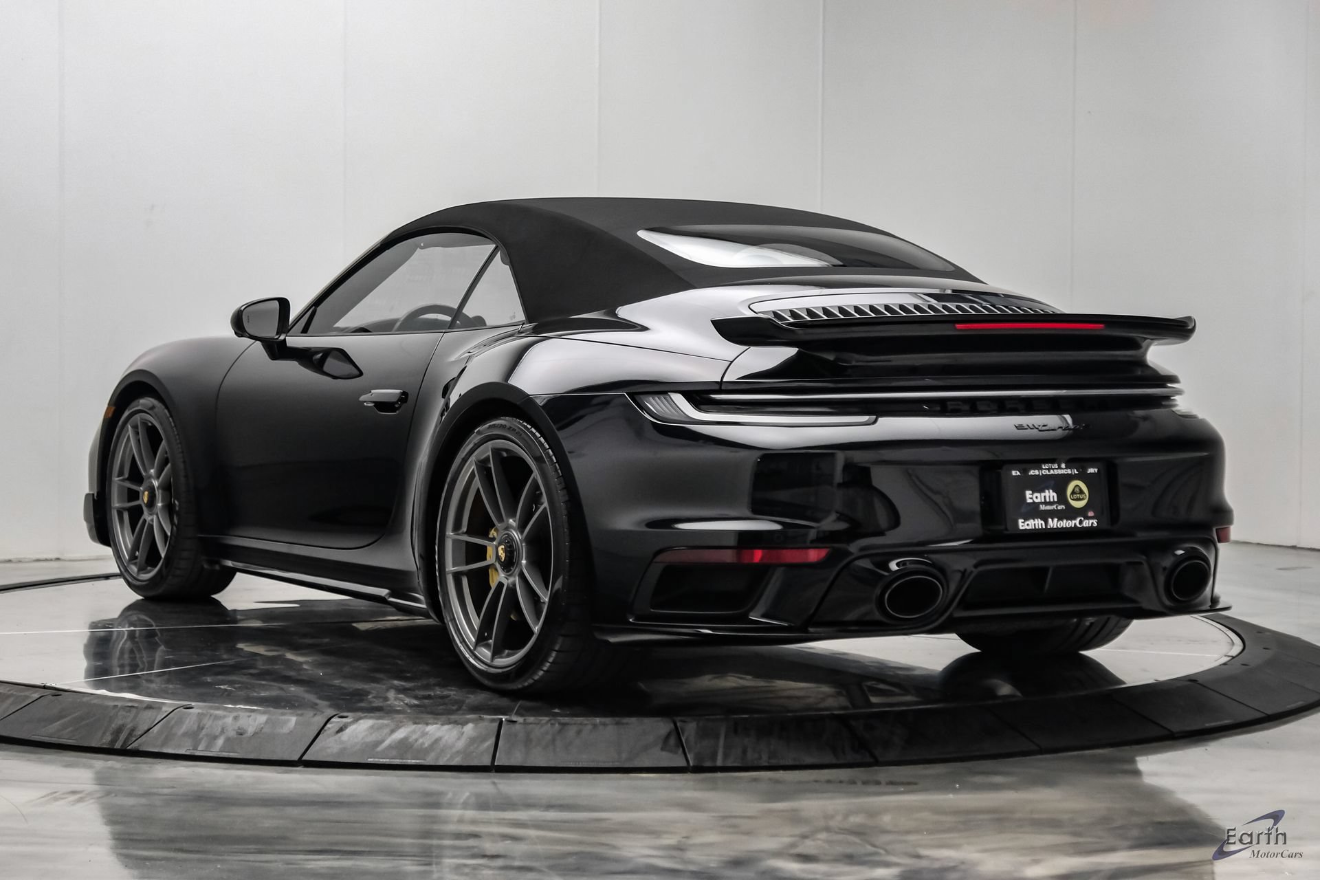 Used 2025 Porsche 911 Turbo S w/ Exterior Sport Package AWD/4WD image 13