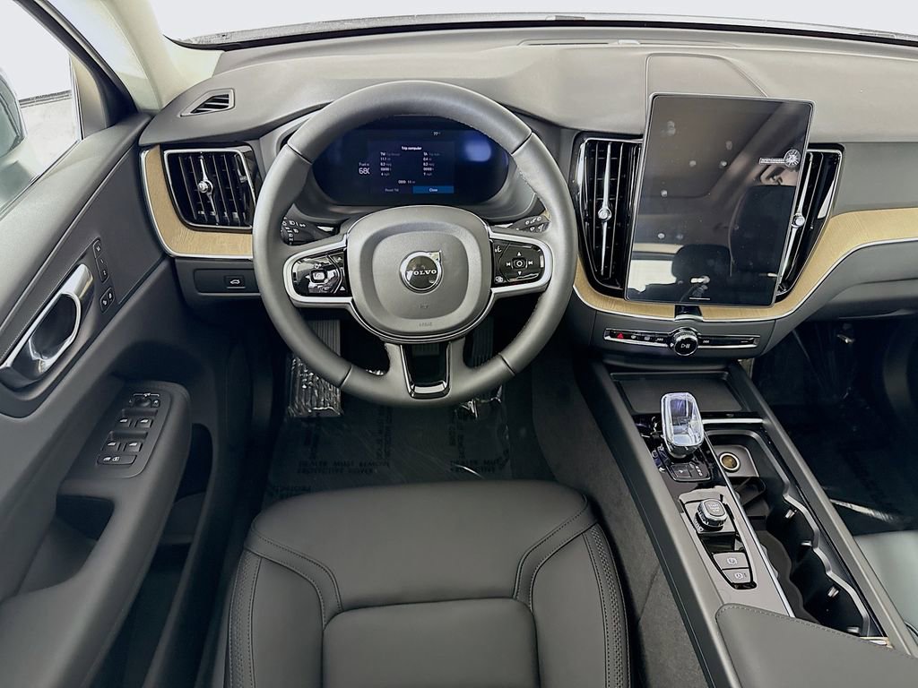 New 2026 Volvo XC60 B5 Plus w/ Protection Package image 23