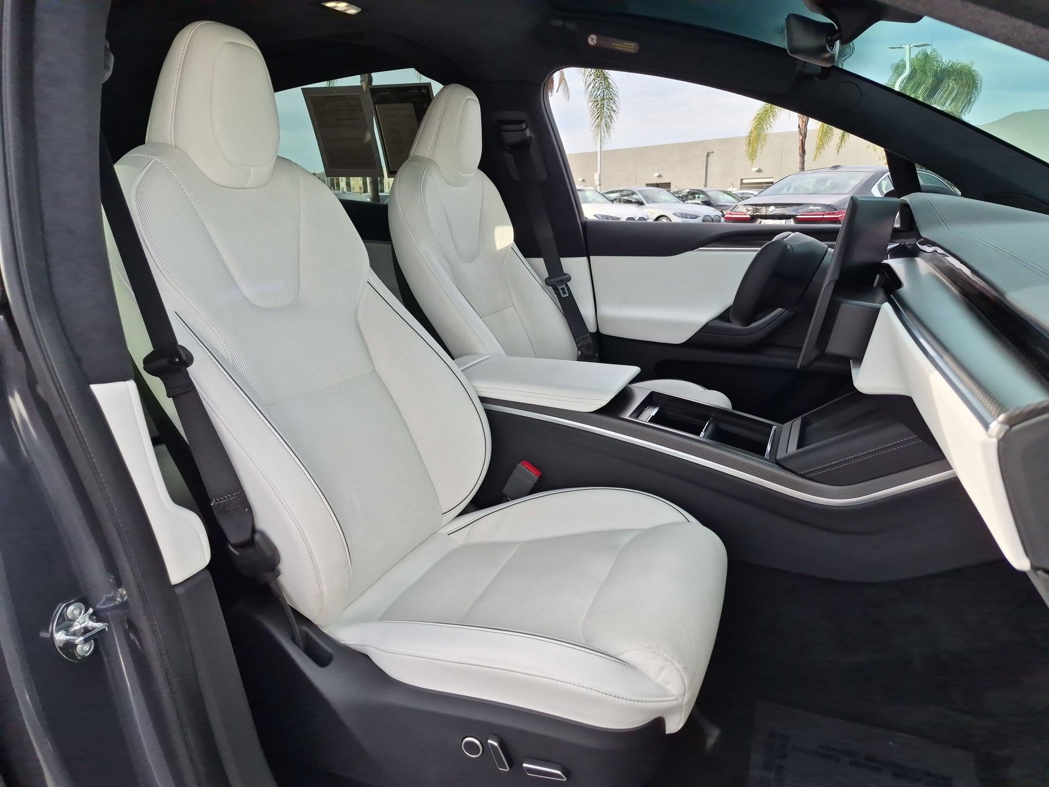 Used 2023 Tesla Model X Plaid AWD/4WD image 34