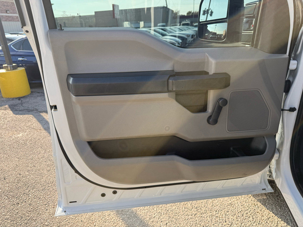 Used 2022 Ford F350 XL image 11