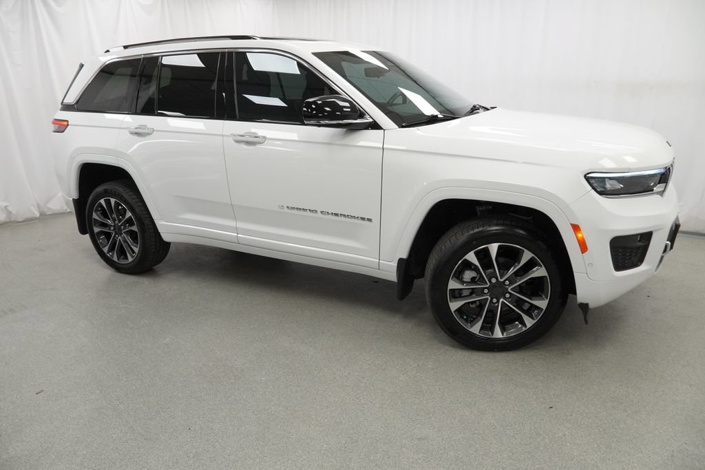 Certified 2023 Jeep Grand Cherokee Overland w/ Adv Protech Group III AWD/4WD image 10