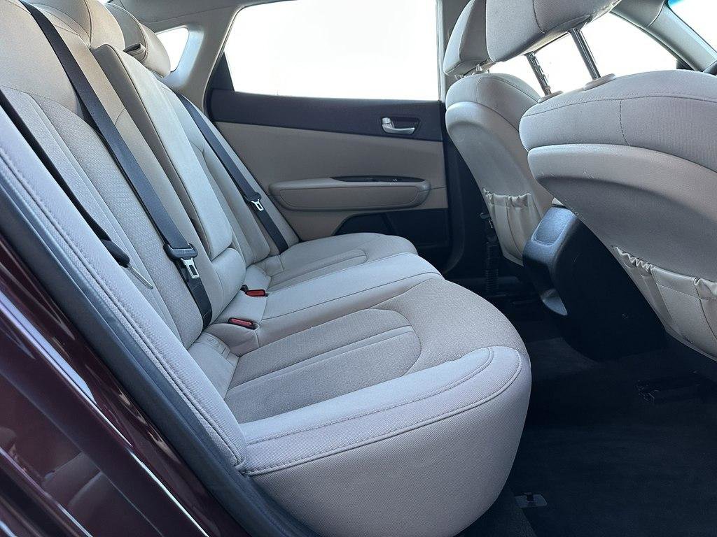 Used 2018 Kia Optima LX w/ 17" Alloy Wheels Package FWD image 30